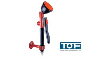 Oczomyjka ścienna na wężu z głowicą pod kątem 45° - z uchwytem TOF 1100/67