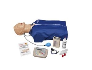 Zaawansowany tors „Airway Larry” z funkcjami defibrylacji, symulacją EKG i treningiem AED