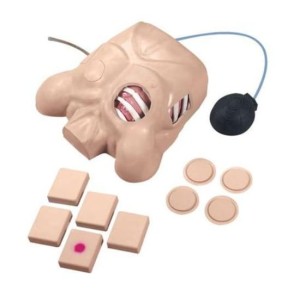 Manekin z rurką klatkową